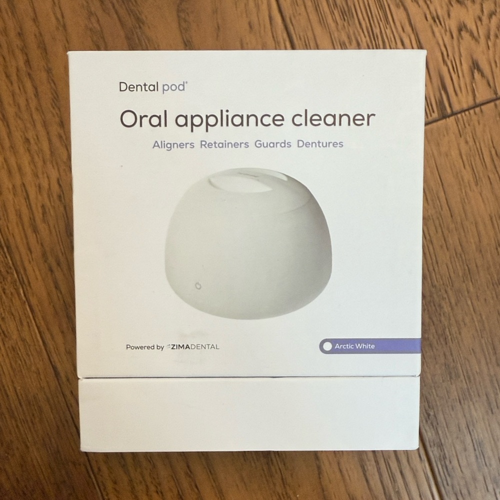 Dental Pod Oral Appliance Cleaner in Arctic White